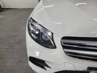 2019 Mercedes-Benz GLC 300 VIN:
