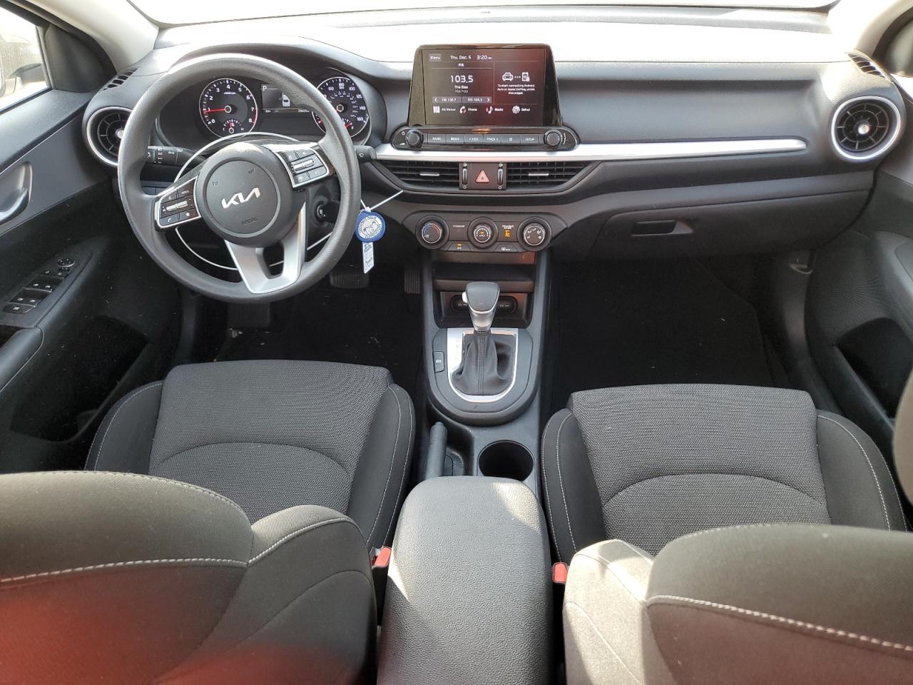 2022 KIA FORTE FE VIN:3KPF24AD7NE452359