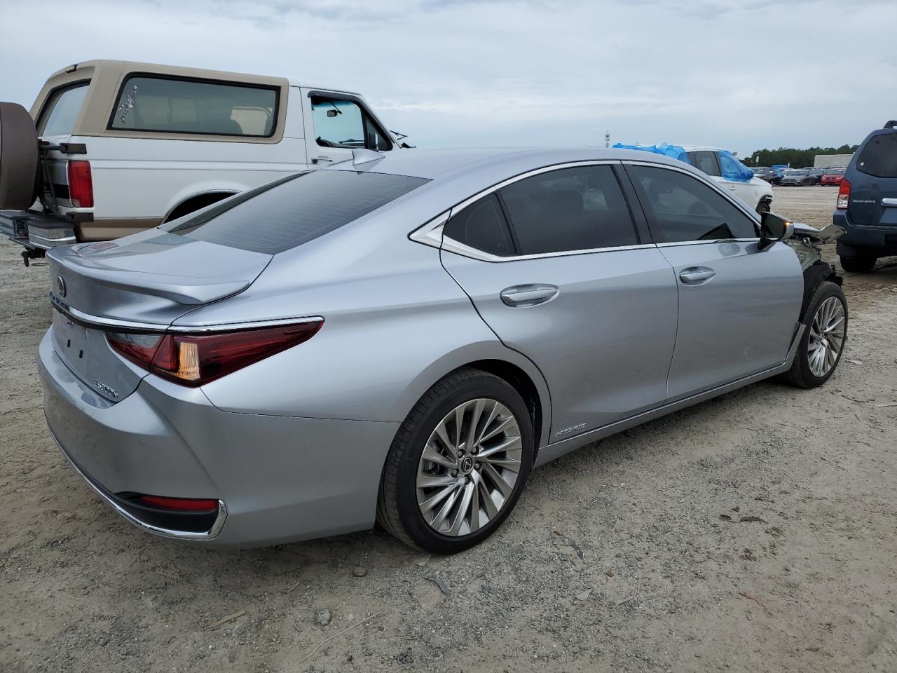 2022 LEXUS ES 300H BASE VIN:58AFA1C16NU021361