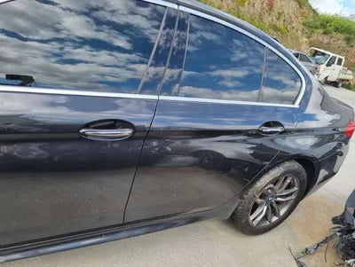 2018 BMW 530 WBAJD3108JB255877 VIN:WBAJD3108JB255877