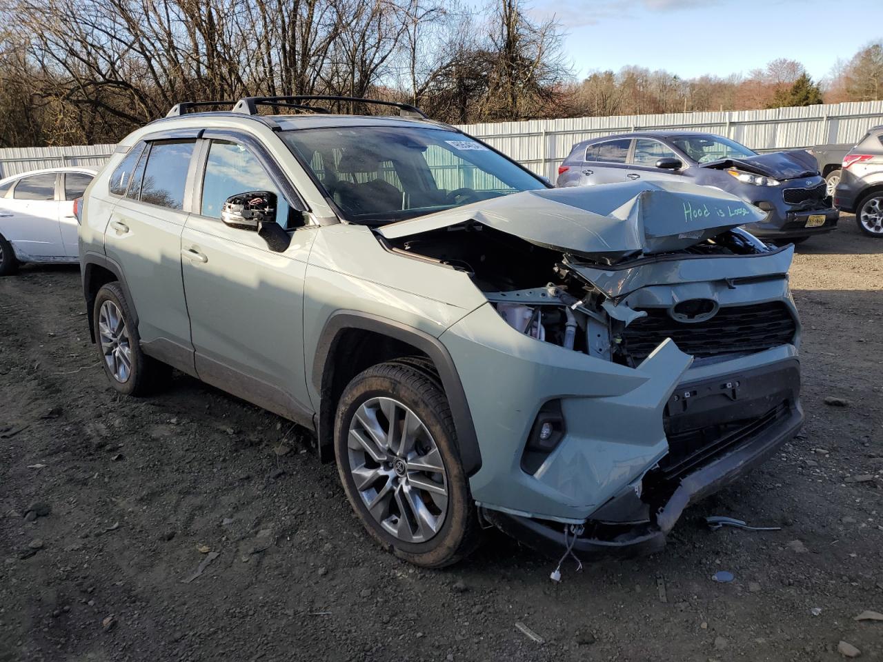 2022 TOYOTA RAV4 XLE PREMIUM VIN:2T3A1RFV3NW291461