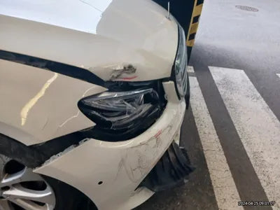 2016 Mercedes-Benz E 220 VIN: