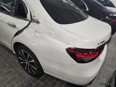 2021 Mercedes-Benz E 300 W1KZF5EBXMA886038 VIN:W1KZF5EBXMA886038