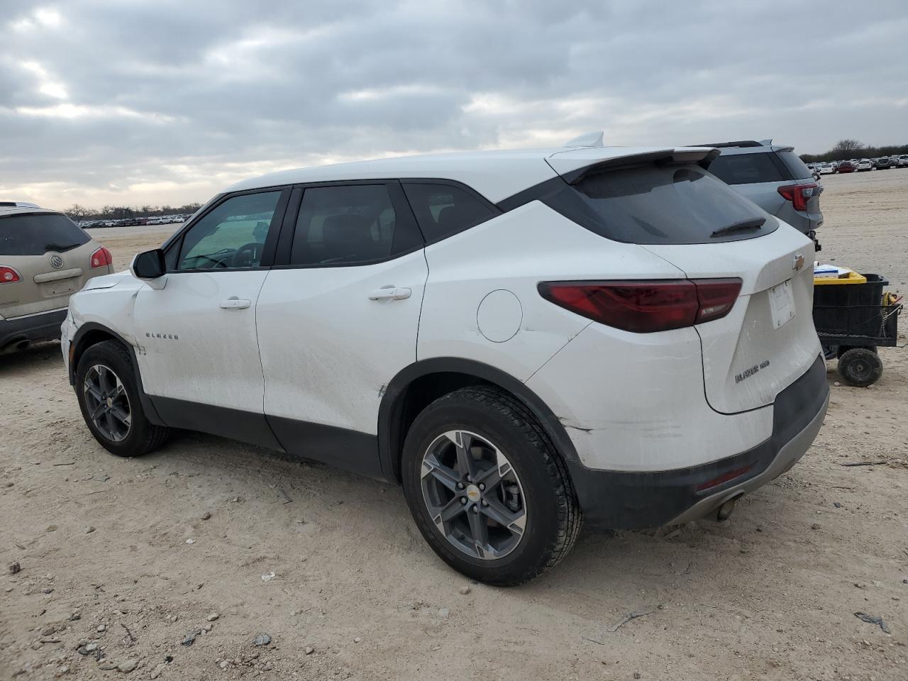 2024 CHEVROLET BLAZER 2LT VIN:3GNKBHR48RS168635