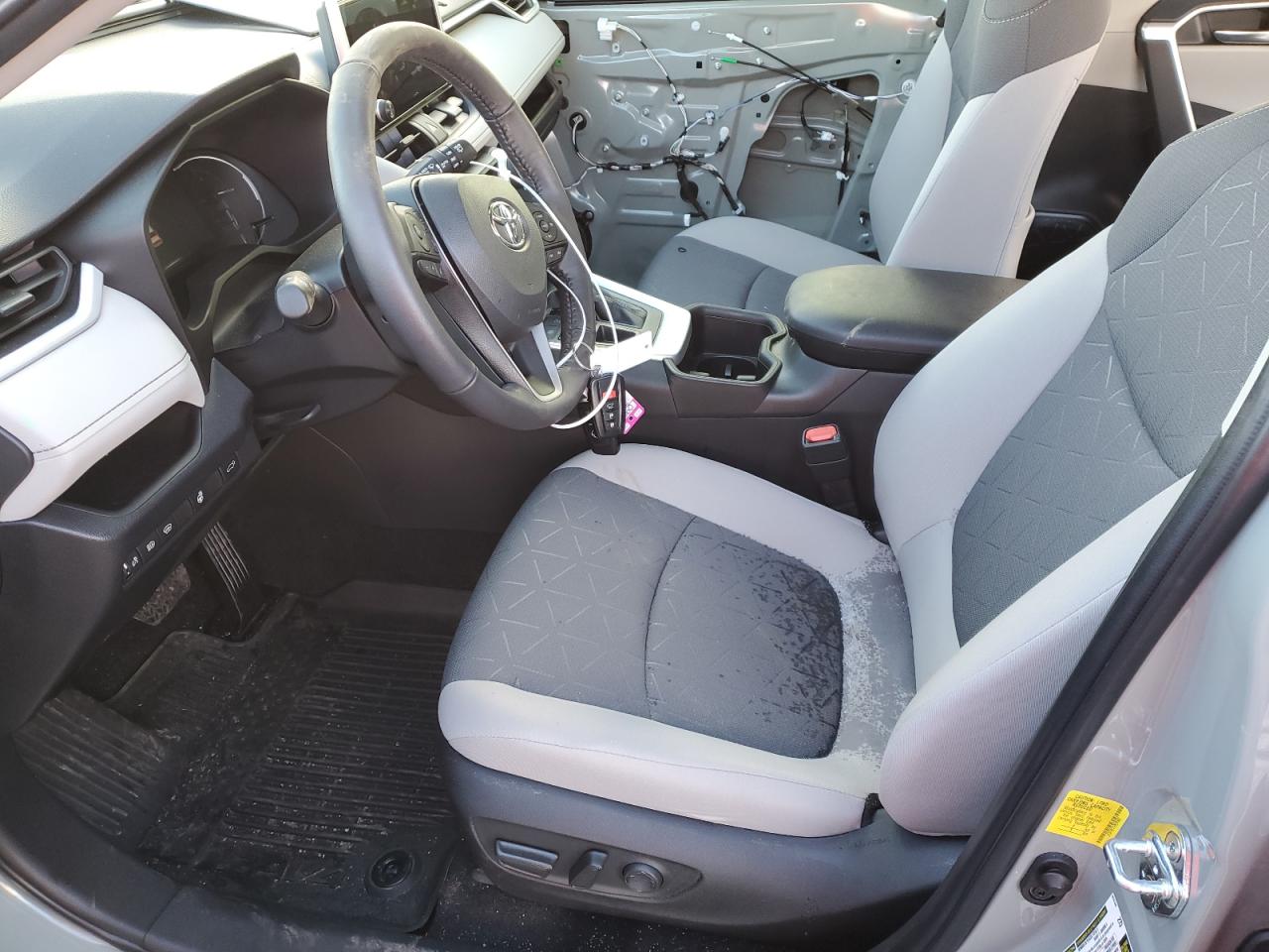 2023 TOYOTA RAV4 XLE VIN:2T3P1RFV1PW350956