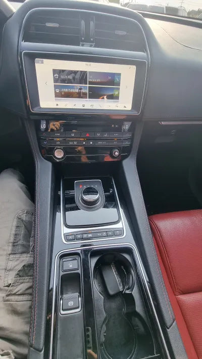 2017 Jaguar F-Pace SADCA2BN5HA074071 VIN:SADCA2BN5HA074071