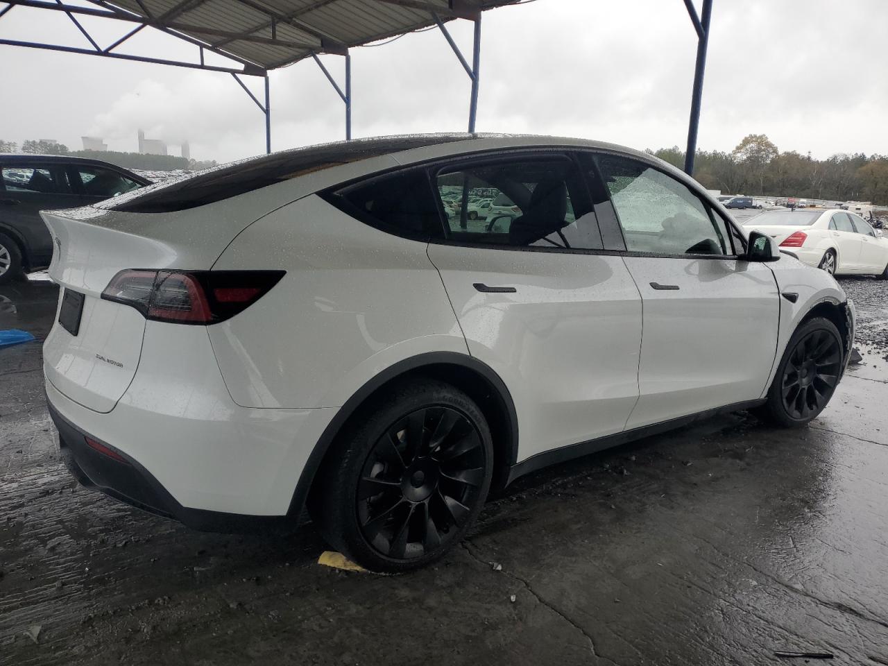2023 TESLA MODEL Y  VIN:7SAYGDEE2PA047388