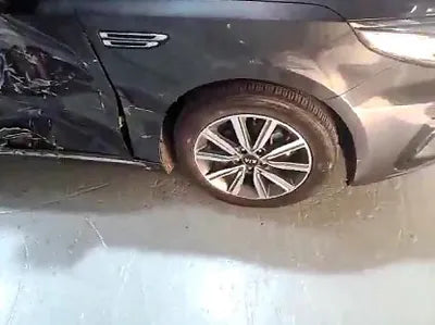 2019 Kia K5 KNAGT411BKA324893 VIN:KNAGT411BKA324893