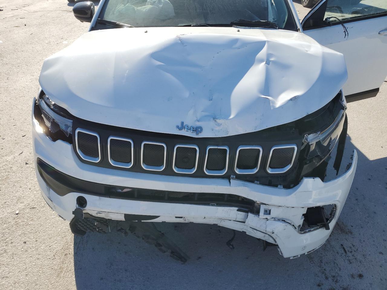 2022 JEEP COMPASS LATITUDE LUX VIN:3C4NJDFB4NT117495