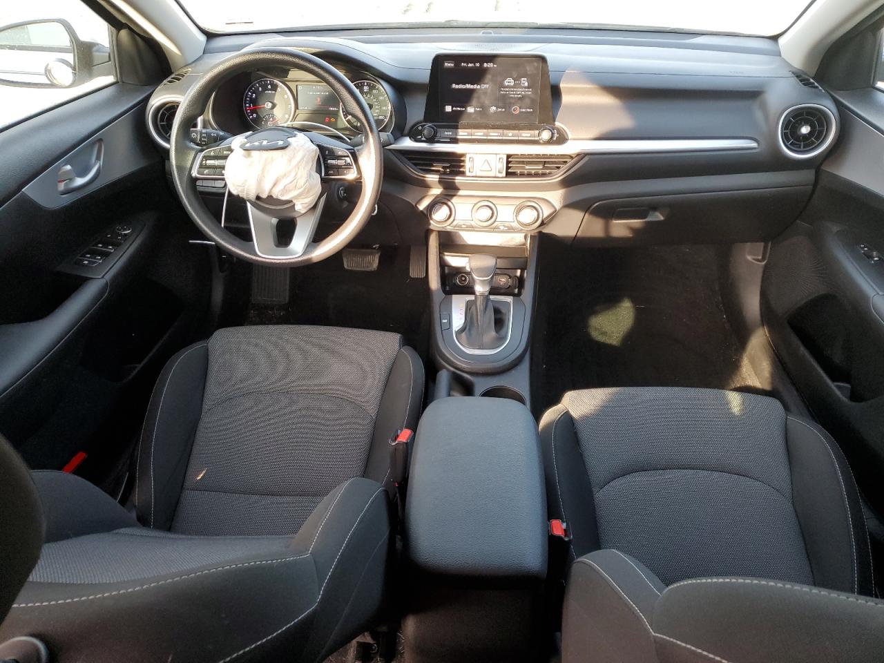 2024 KIA FORTE LX VIN:3KPF24AD4RE802021