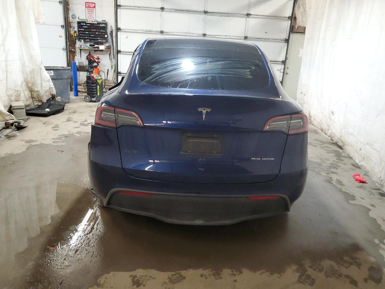 2022 TESLA MODEL Y  VIN:7SAYGDEE4NF495082