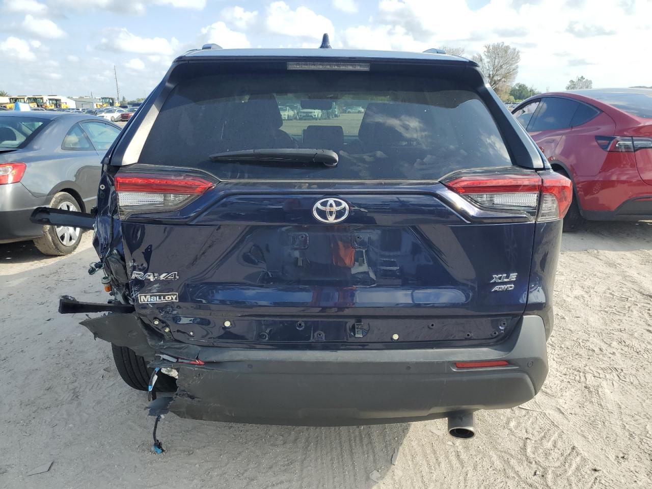 2022 TOYOTA RAV4 XLE PREMIUM VIN:2T3A1RFV6NW274248