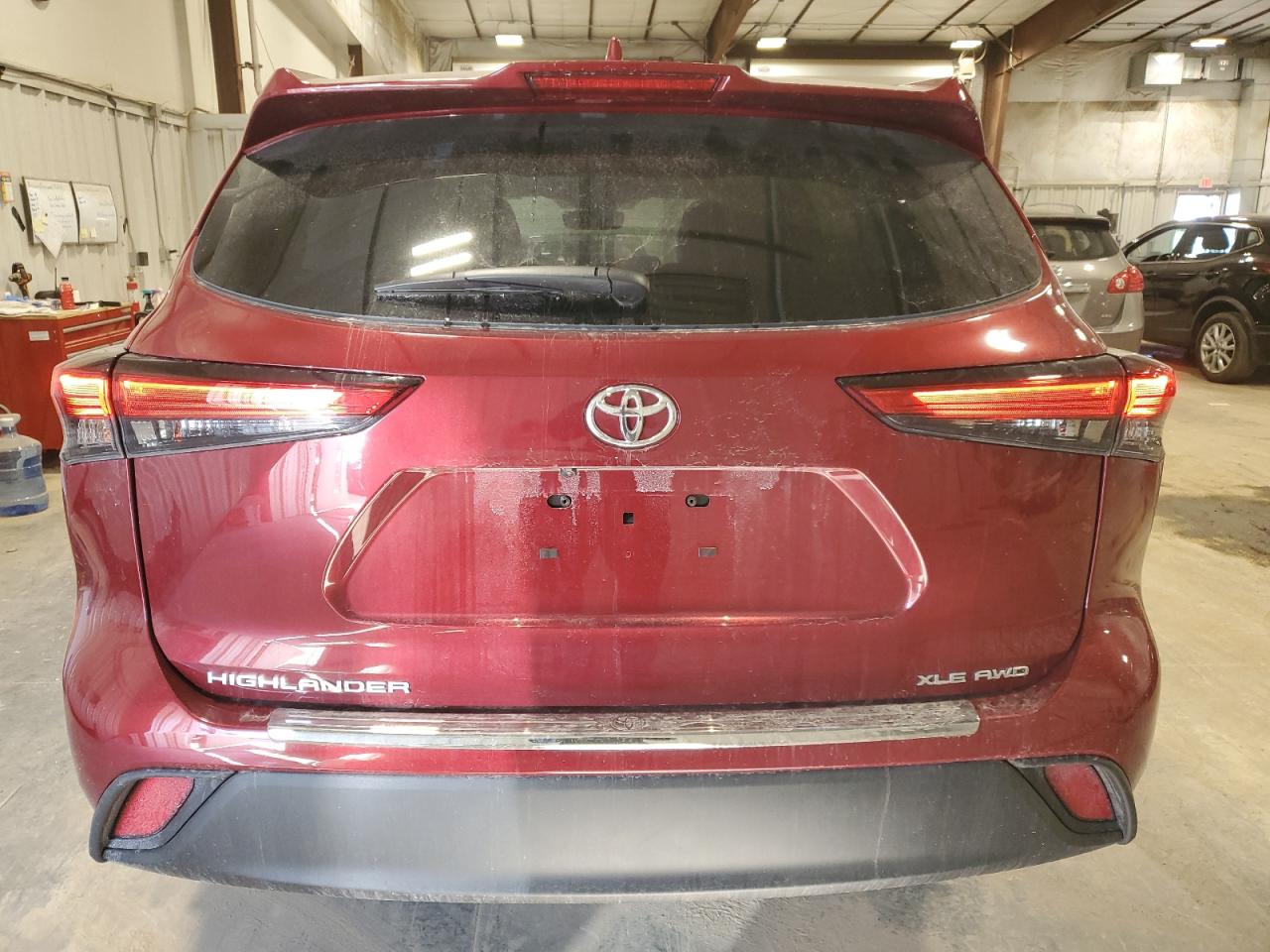 2022 TOYOTA HIGHLANDER XLE VIN:5TDGZRBH7NS171490