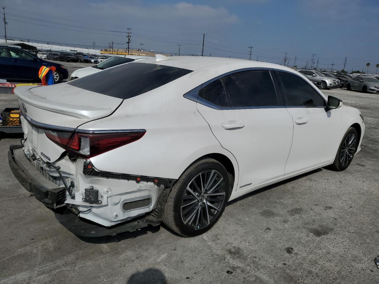 2022 LEXUS ES 300H BASE VIN:58ADA1C17NU017391