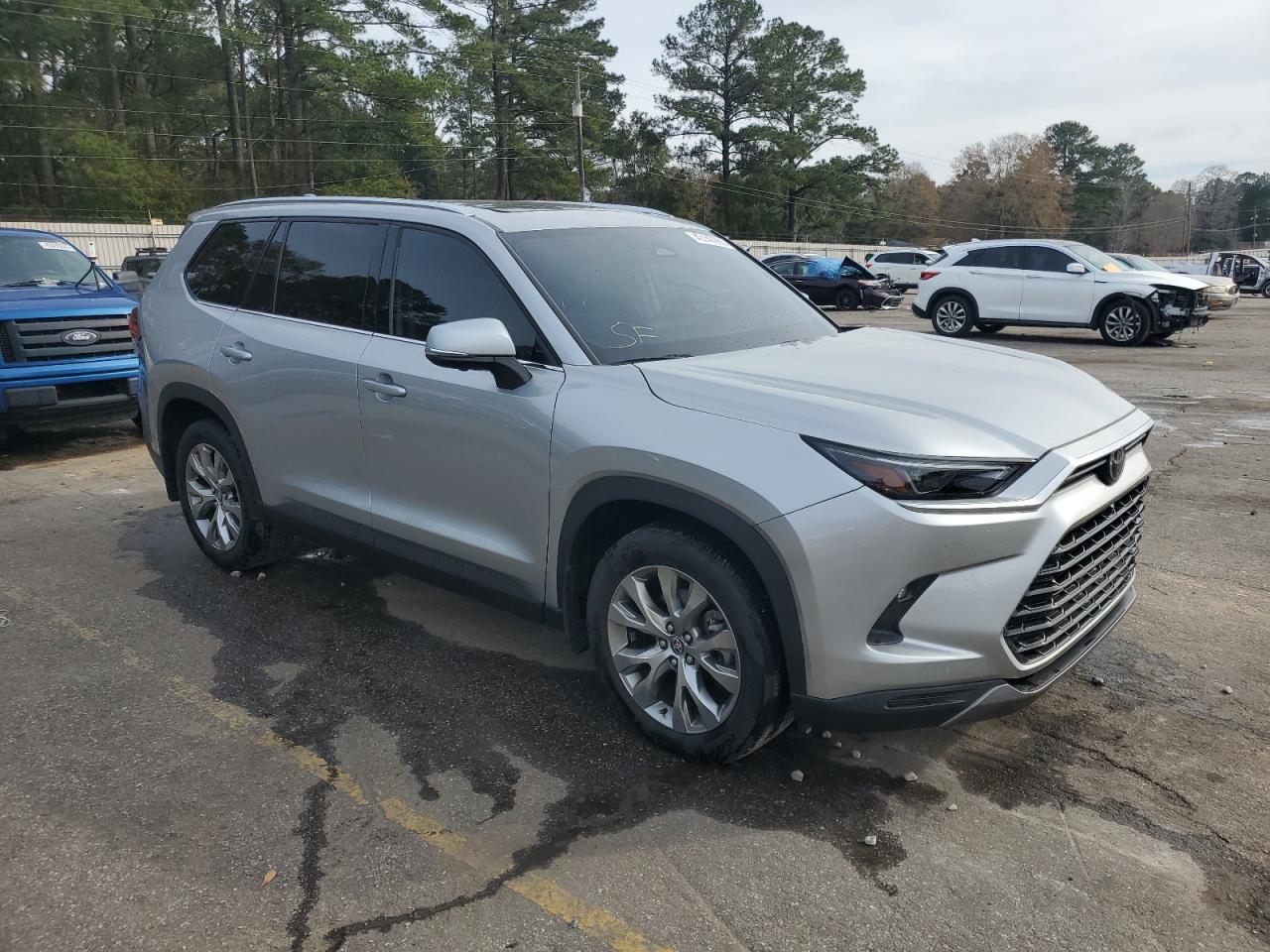 2024 TOYOTA GRAND HIGHLANDER XLE VIN:5TDAAAA59RS008030