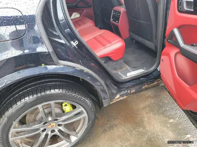 2021 Porsche Cayenne VIN: