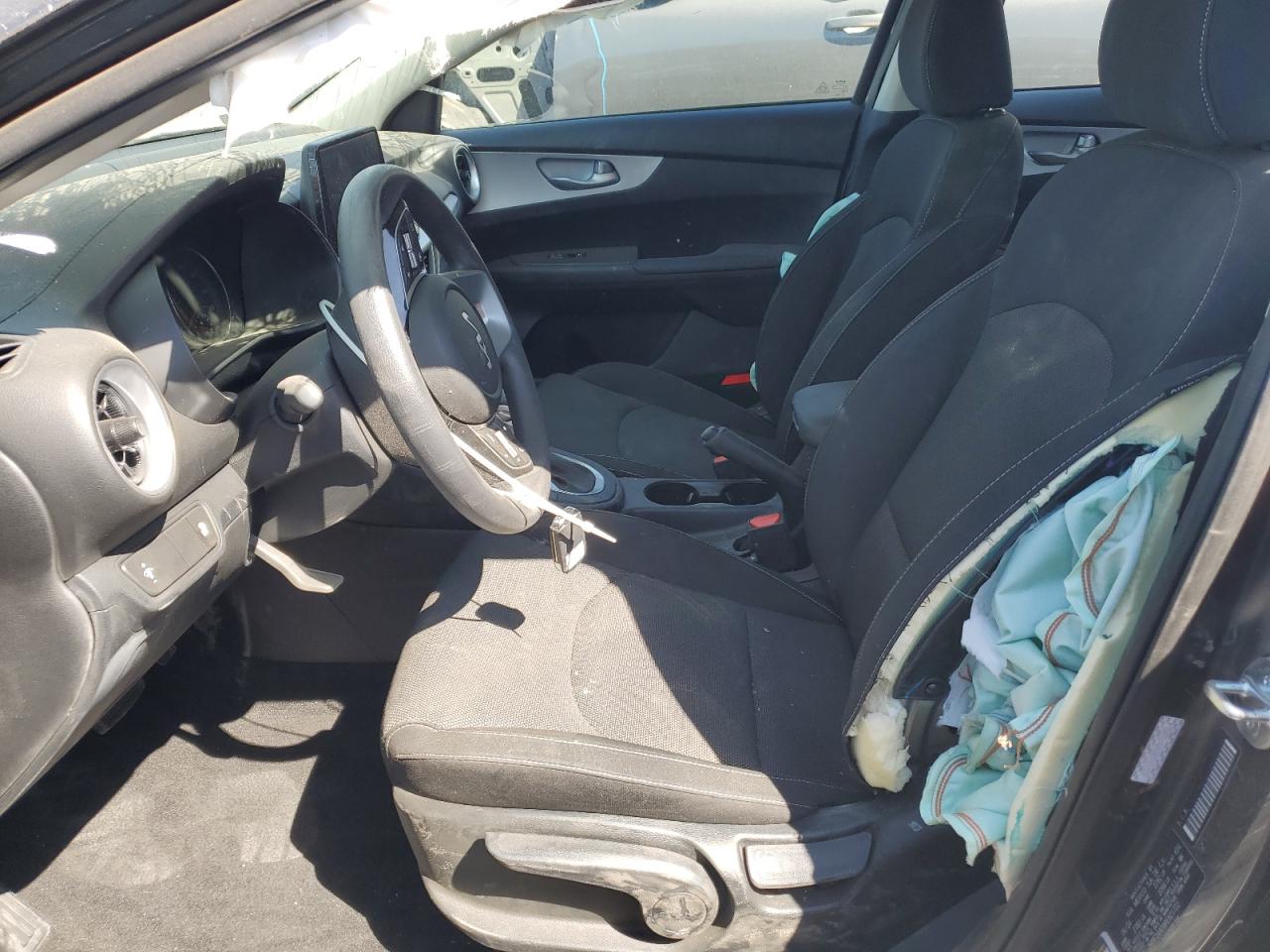 2024 KIA FORTE LX VIN:3KPF24AD8RE821722