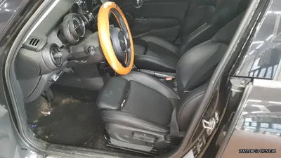 2016 MINI Cooper VIN: