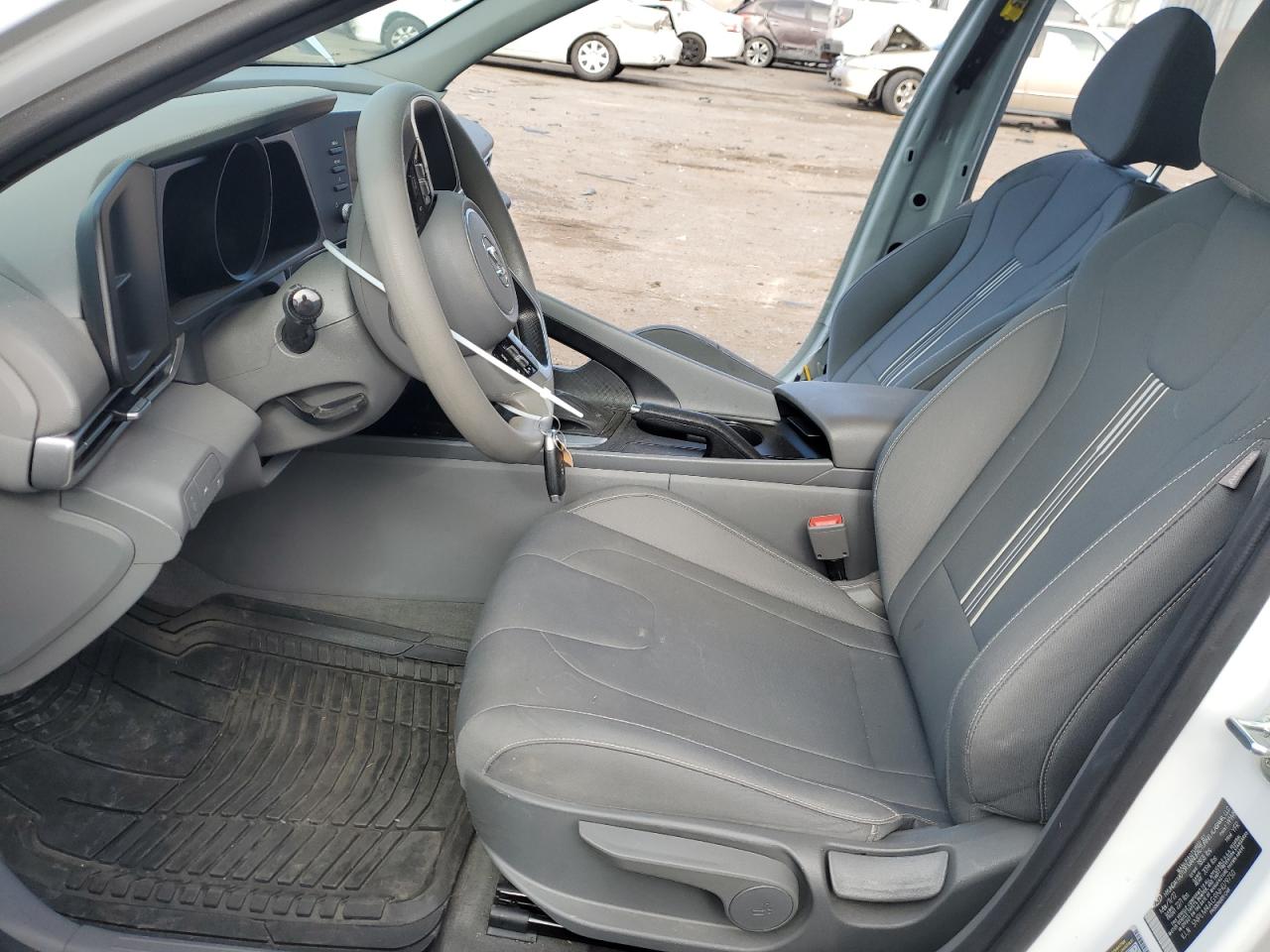 2022 HYUNDAI ELANTRA SEL VIN:5NPLM4AG9NH079750