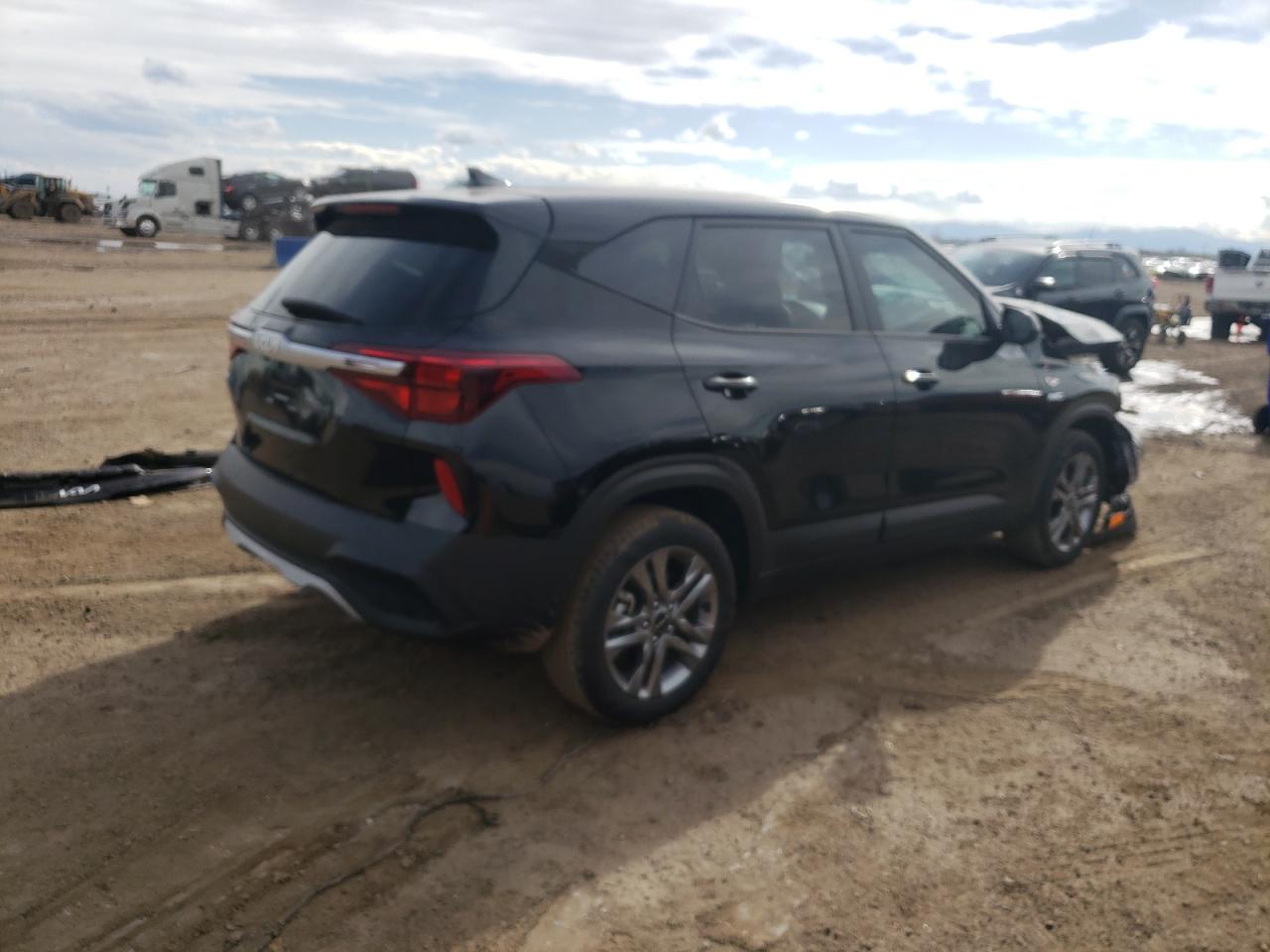 2022 KIA SELTOS LX VIN:KNDEPCAA0N7340483