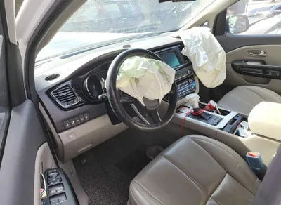 2017 Kia Carnival KNAME81ABHS322183 VIN:KNAME81ABHS322183