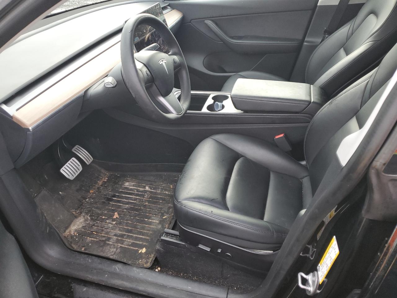 2022 TESLA MODEL Y  VIN:7SAYGDEF0NF461570
