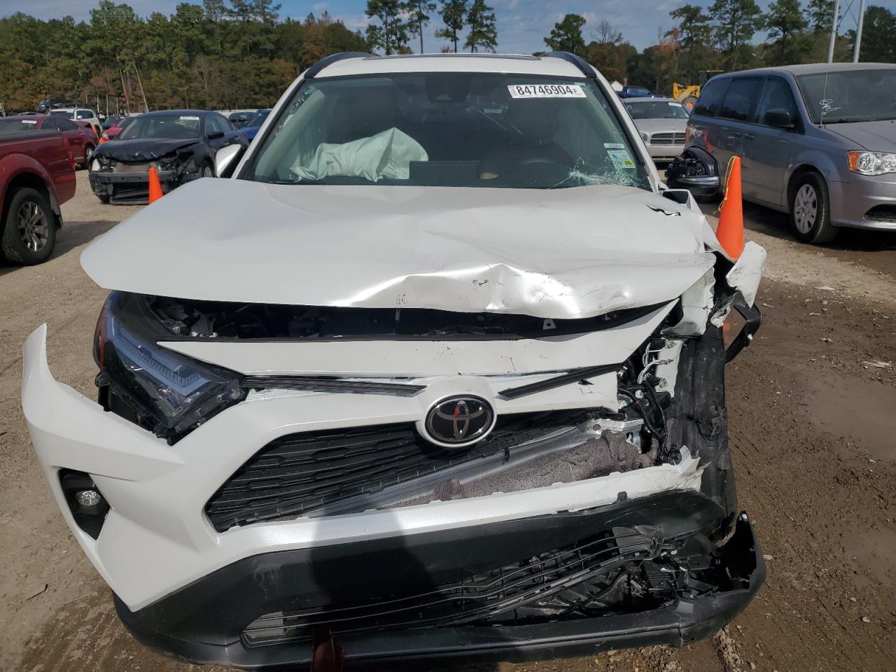 2024 TOYOTA RAV4 XLE PREMIUM VIN:2T3C1RFV3RW352290