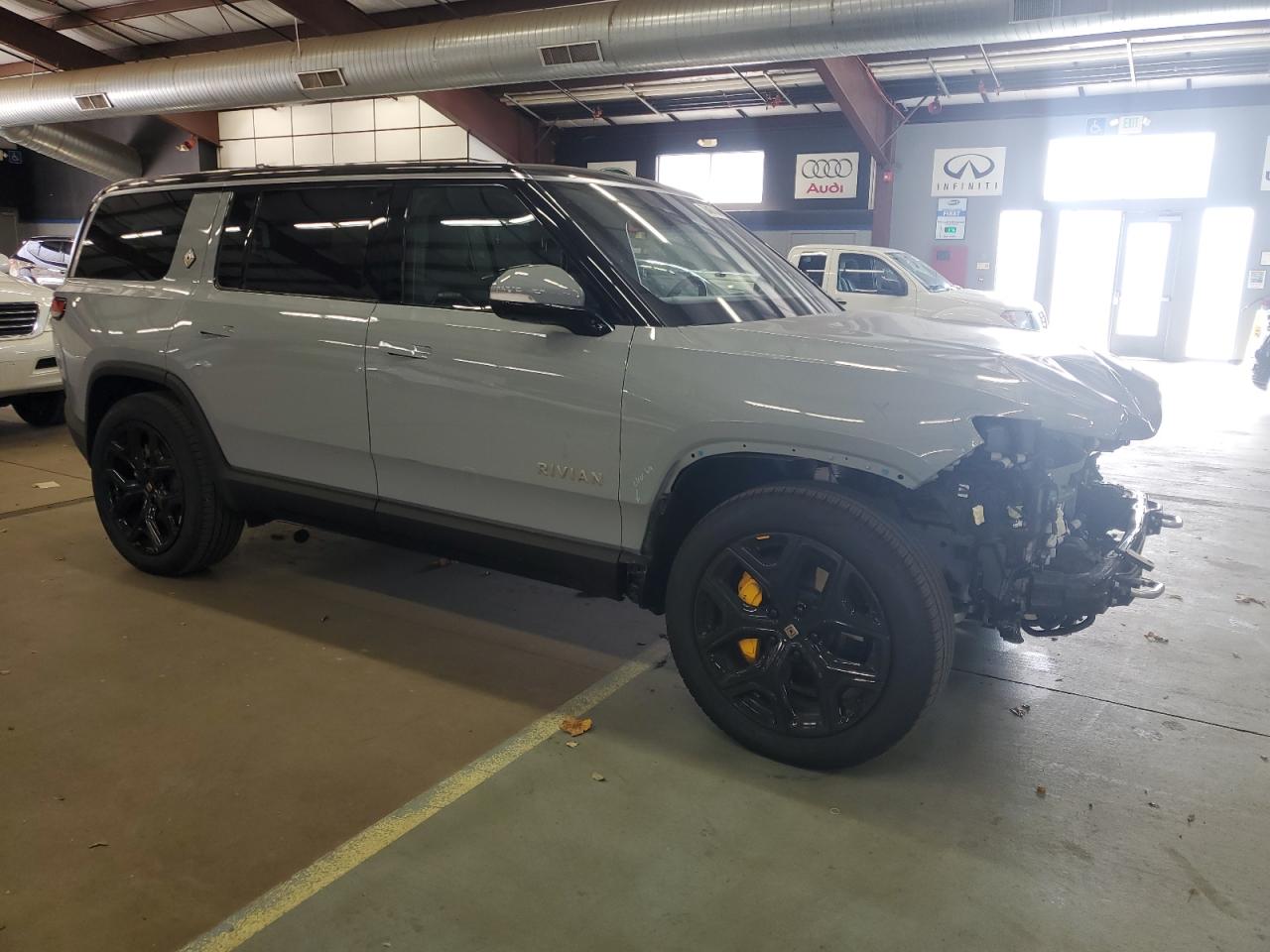 2024 RIVIAN R1S ADVENTURE VIN:7PDSGABAXRN037937