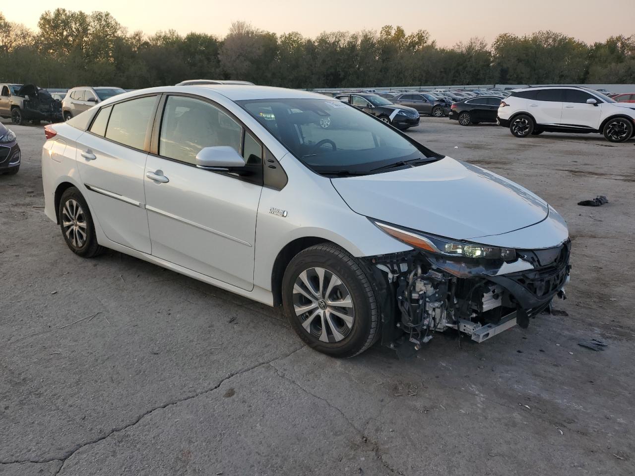 2022 TOYOTA PRIUS PRIME LE VIN:JTDKAMFPXN3199680