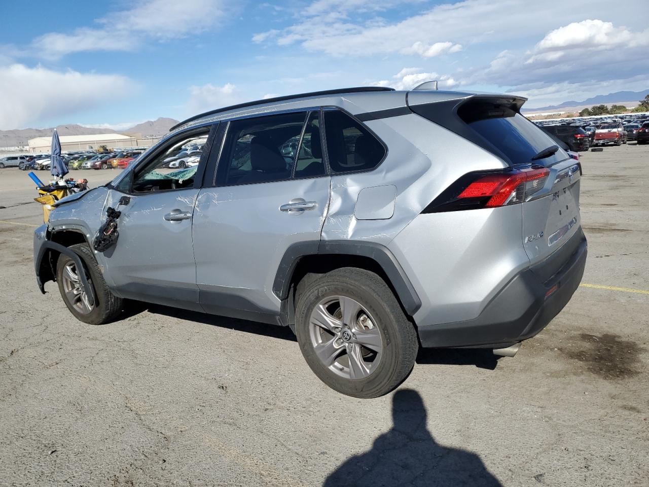2022 TOYOTA RAV4 XLE VIN:2T3P1RFV7NW295765