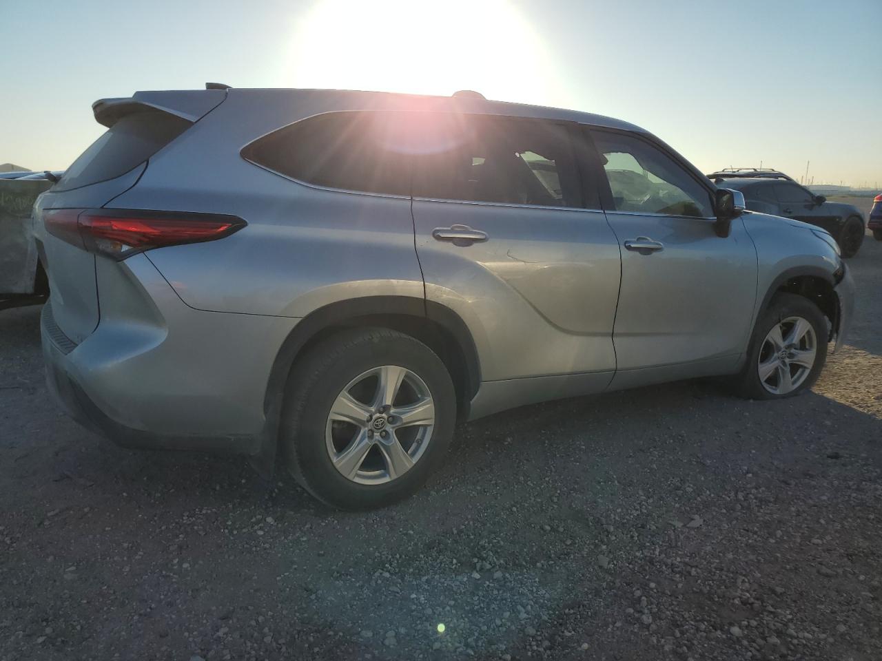 2022 TOYOTA HIGHLANDER L VIN:5TDZZRAHXNS105459