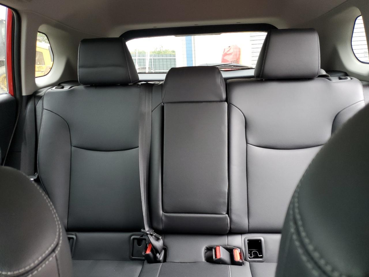 2022 TOYOTA COROLLA CROSS XLE VIN:7MUDAABG5NV029261