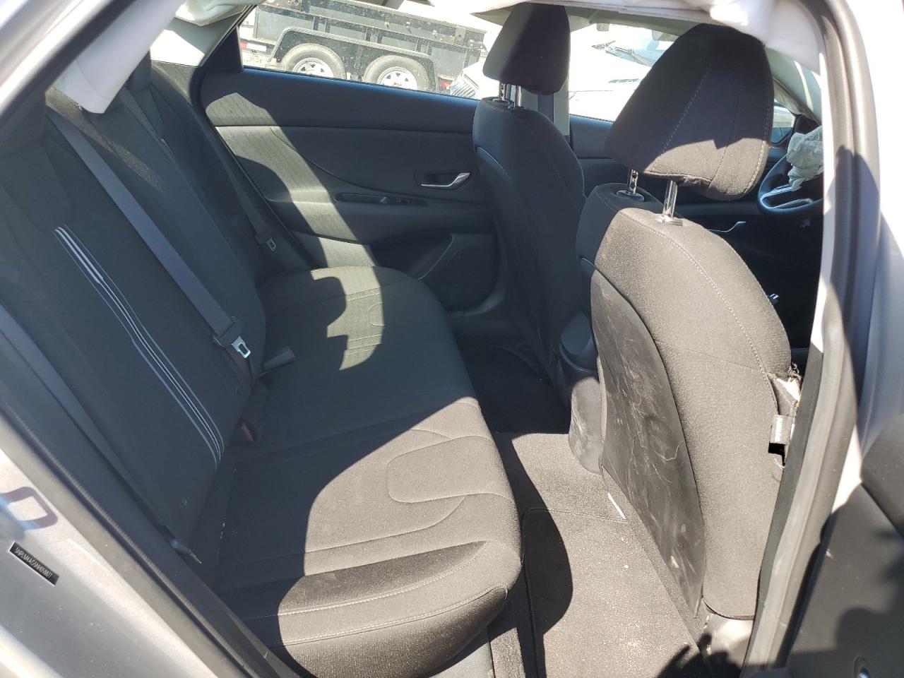 2022 HYUNDAI ELANTRA SEL VIN:5NPLM4AG5NH058877