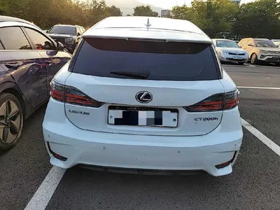 2014 Lexus CT 200h VIN: