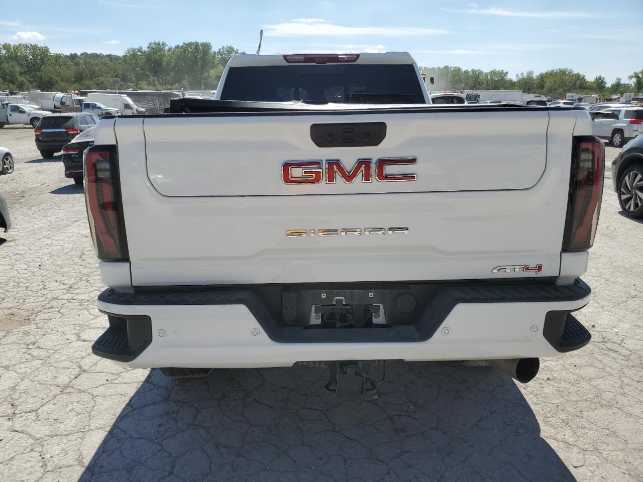 2024 GMC SIERRA K2500 AT4 VIN:1GT49PEY3RF233895