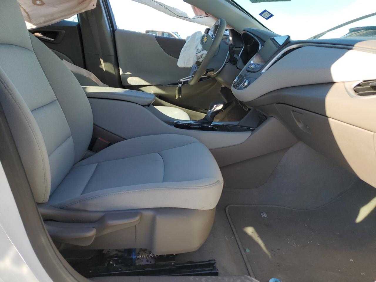 2022 CHEVROLET MALIBU LT VIN:1G1ZD5ST1NF144539