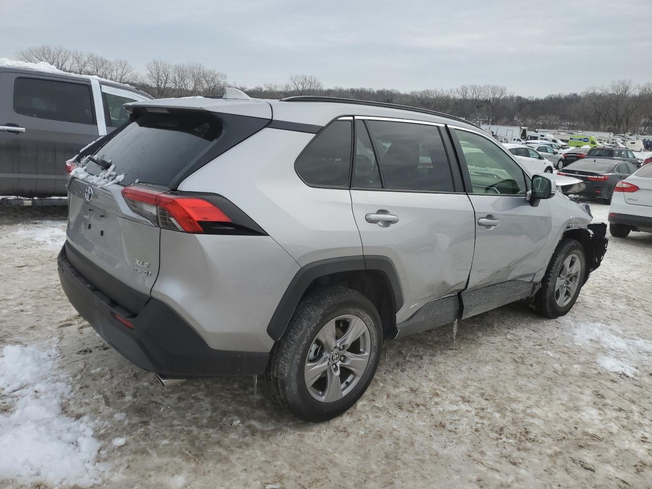 2023 TOYOTA RAV4 XLE VIN:JTMRWRFV9PJ057928
