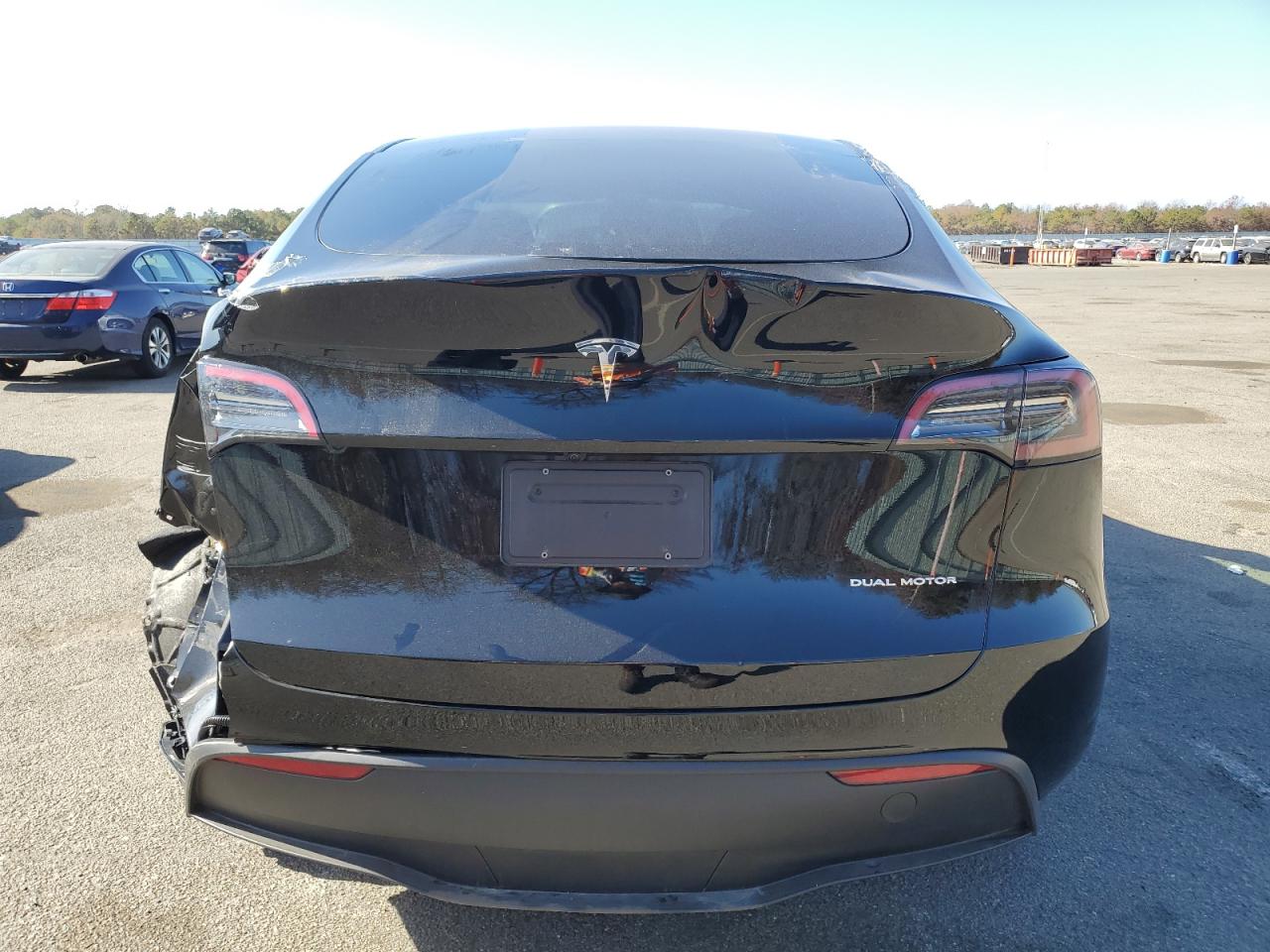 2023 TESLA MODEL Y  VIN:7SAYGDEE3PA197087