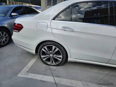 2014 Mercedes-Benz E 300 VIN: