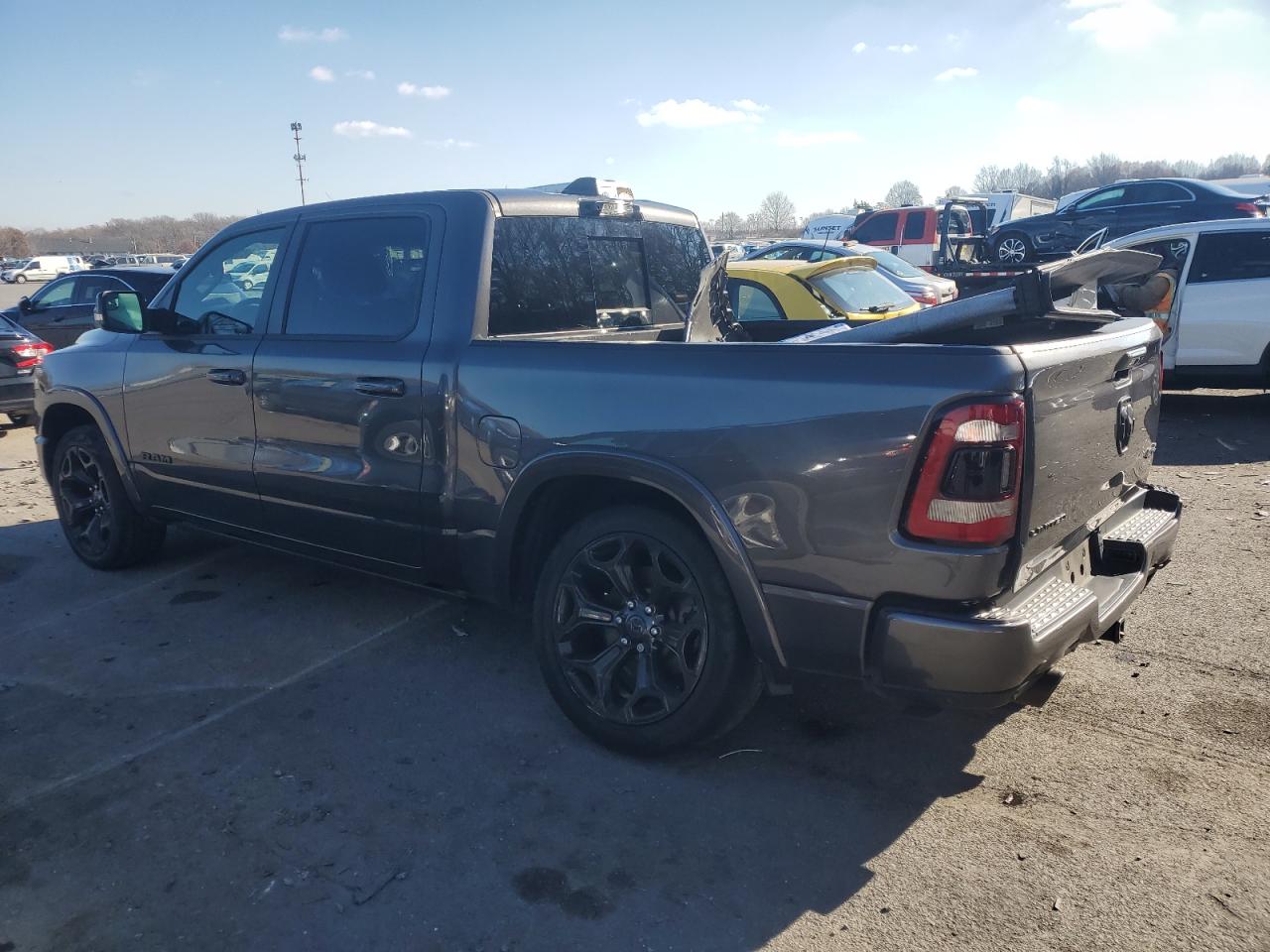 2022 RAM 1500 LIMITED VIN:1C6SRFHT7NN455235