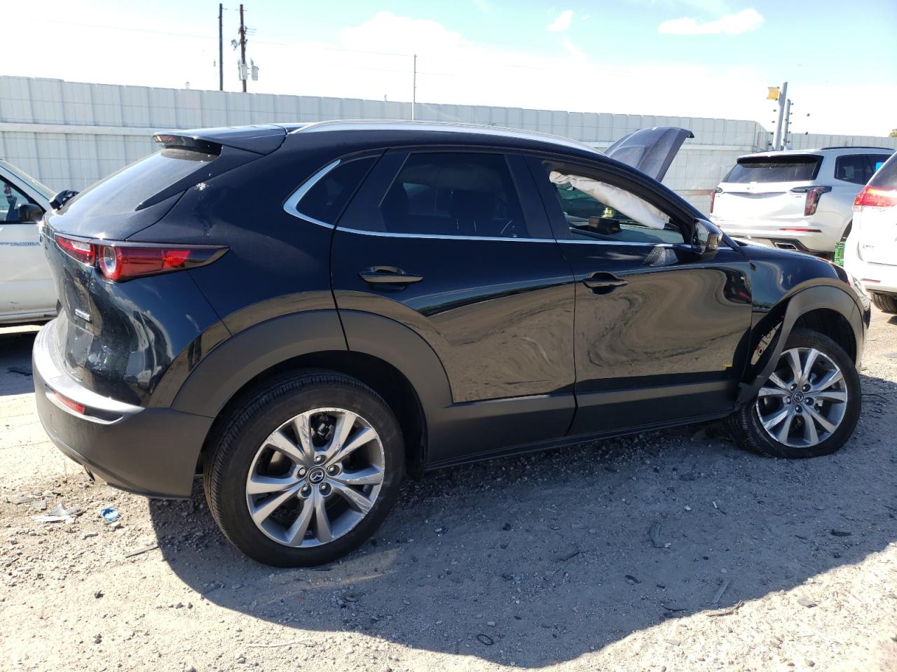 2023 MAZDA CX-30 PREFERRED VIN:3MVDMBCM9PM523068