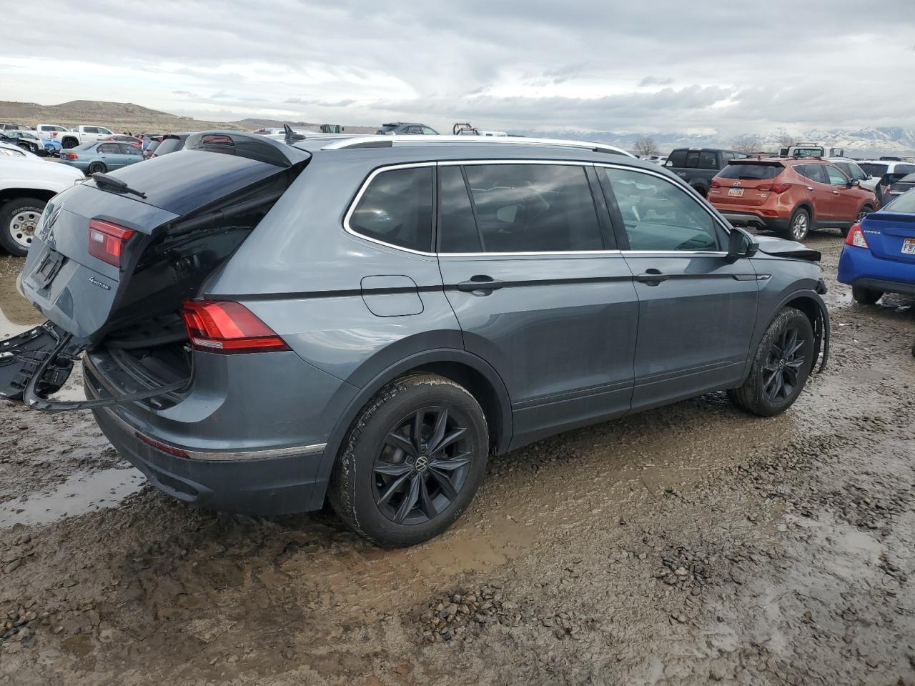 2024 VOLKSWAGEN TIGUAN SE VIN:3VVMB7AX5RM039615