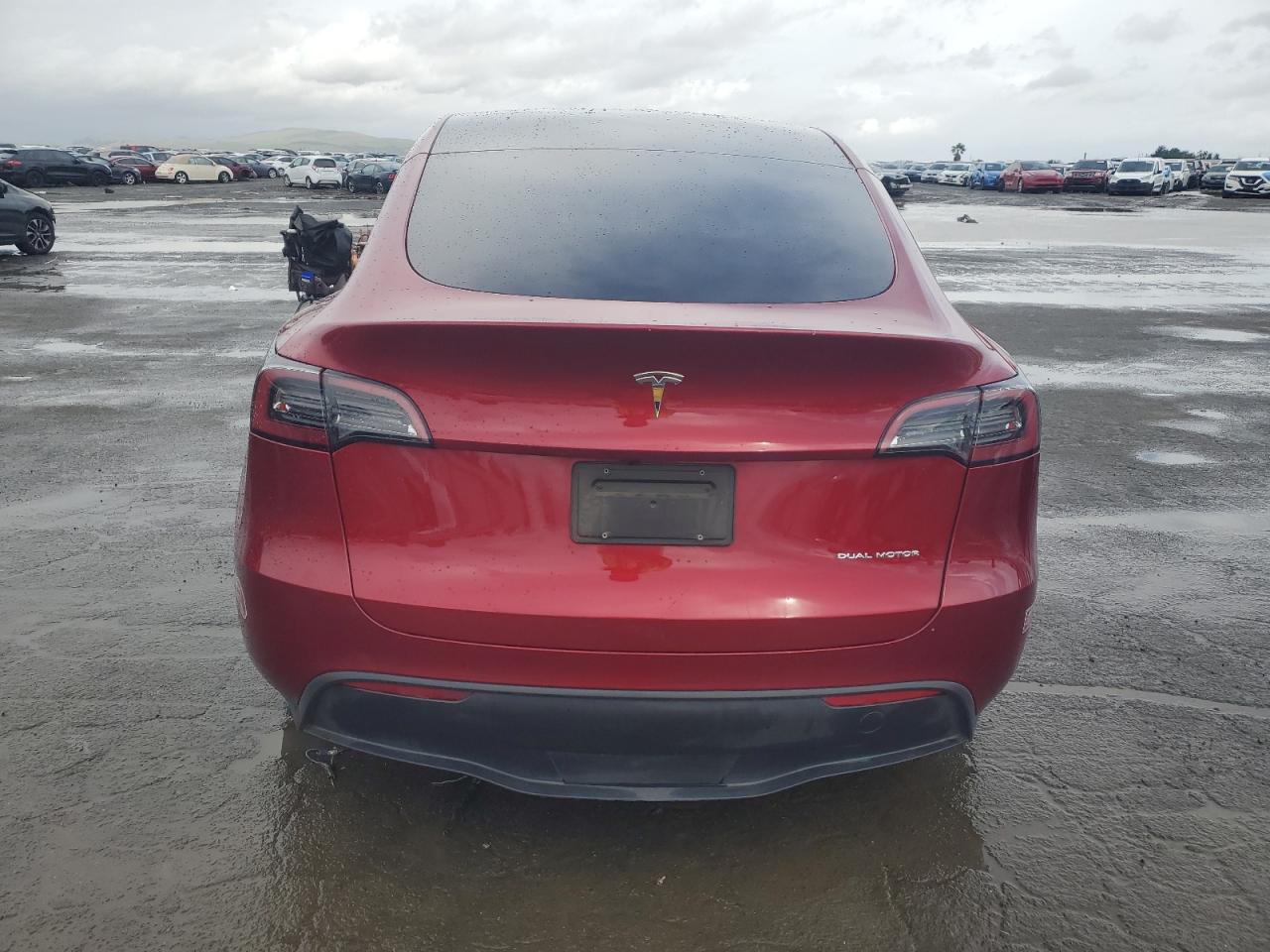 2024 TESLA MODEL Y  VIN:7SAYGAEE0RF994823