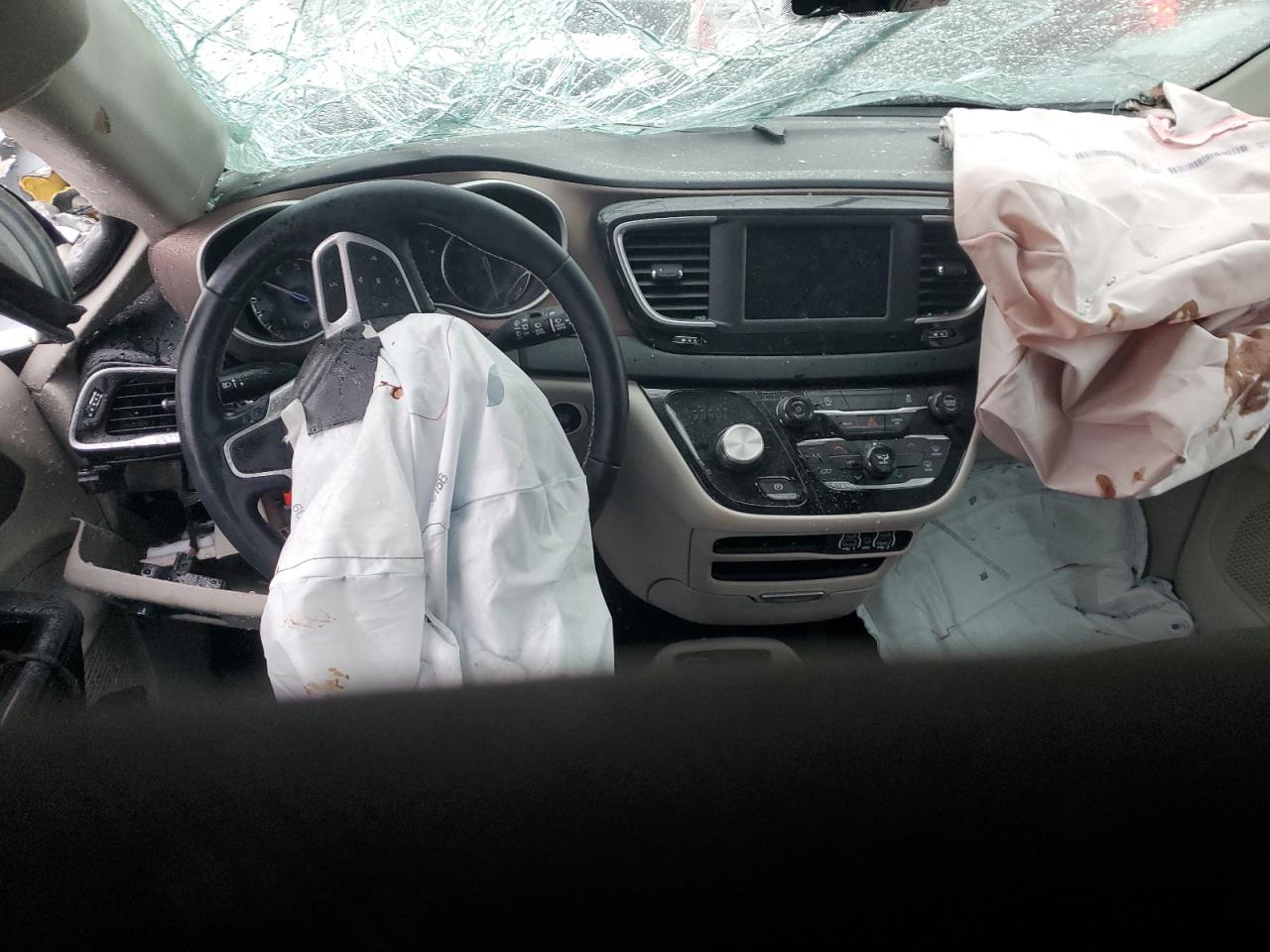 2024 CHRYSLER VOYAGER LX VIN:2C4RC1CG5RR132039