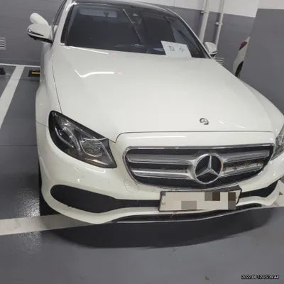 2016 Mercedes-Benz E 300 VIN: