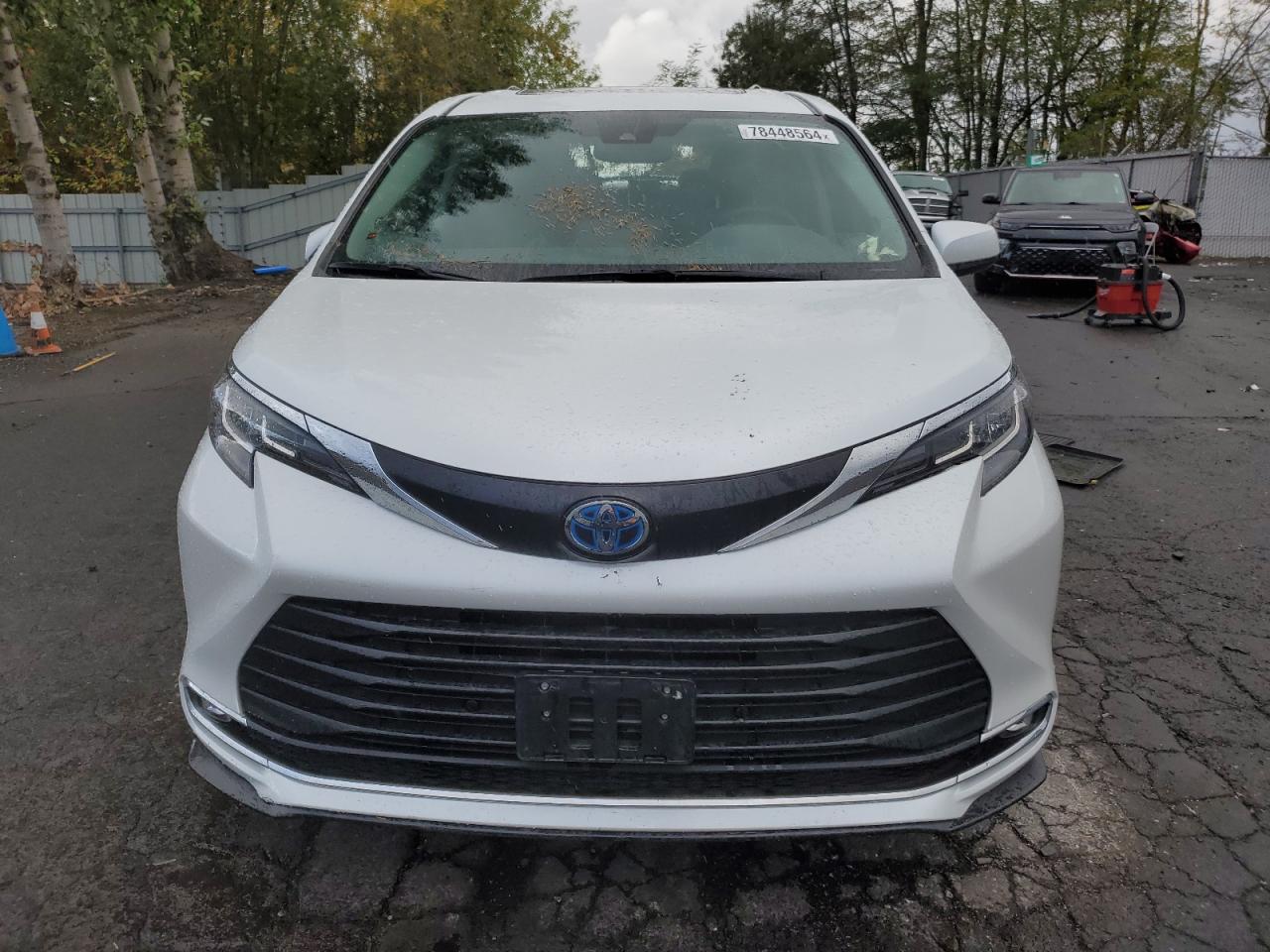 2022 TOYOTA SIENNA XLE VIN:5TDJRKEC6NS125999