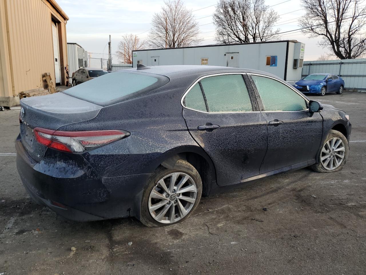 2022 TOYOTA CAMRY LE VIN:4T1R11AK0NU631921