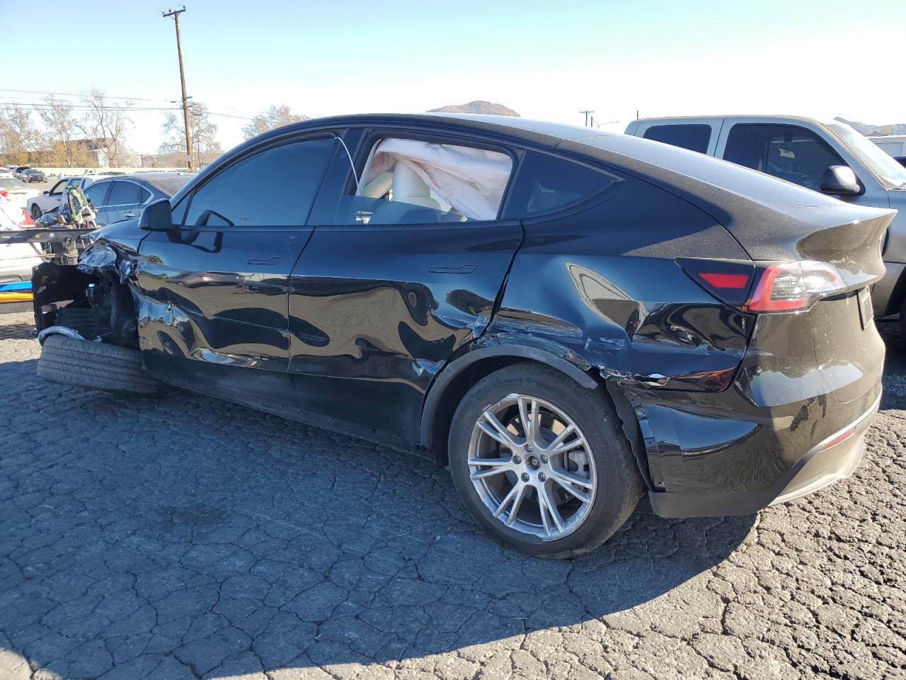 2023 TESLA MODEL Y  VIN:7SAYGDEE7PF947853
