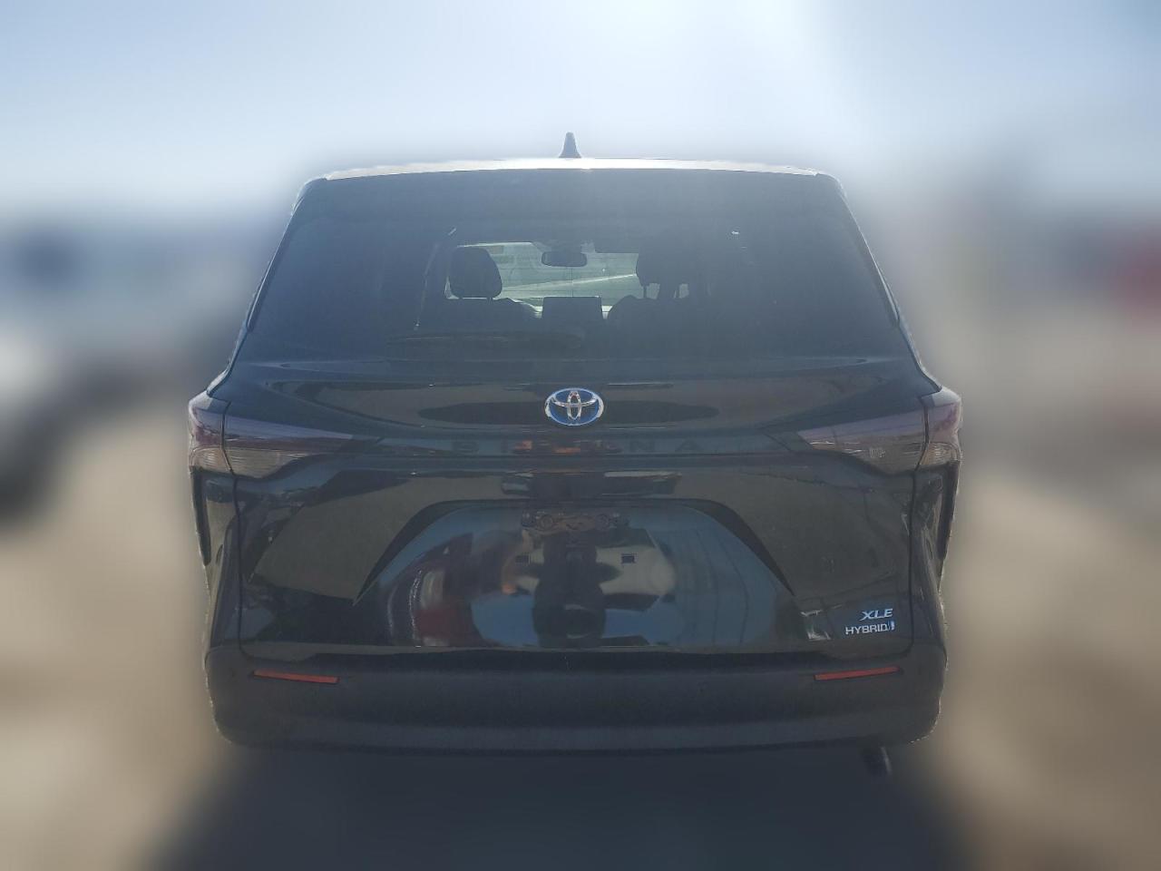 2023 TOYOTA SIENNA XLE VIN:5TDYRKEC2PS151324