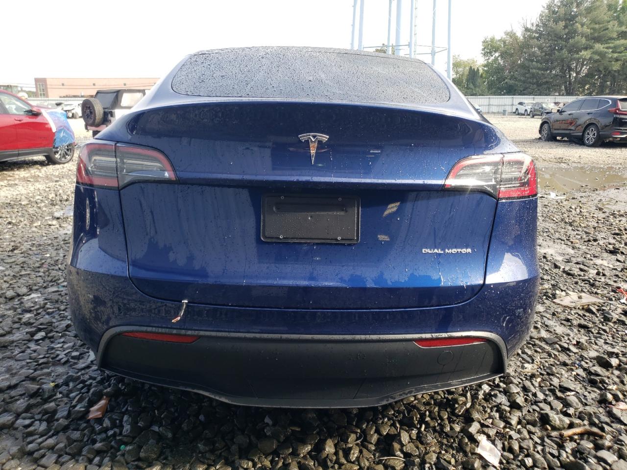 2024 TESLA MODEL Y  VIN:7SAYGDEE6RF076687